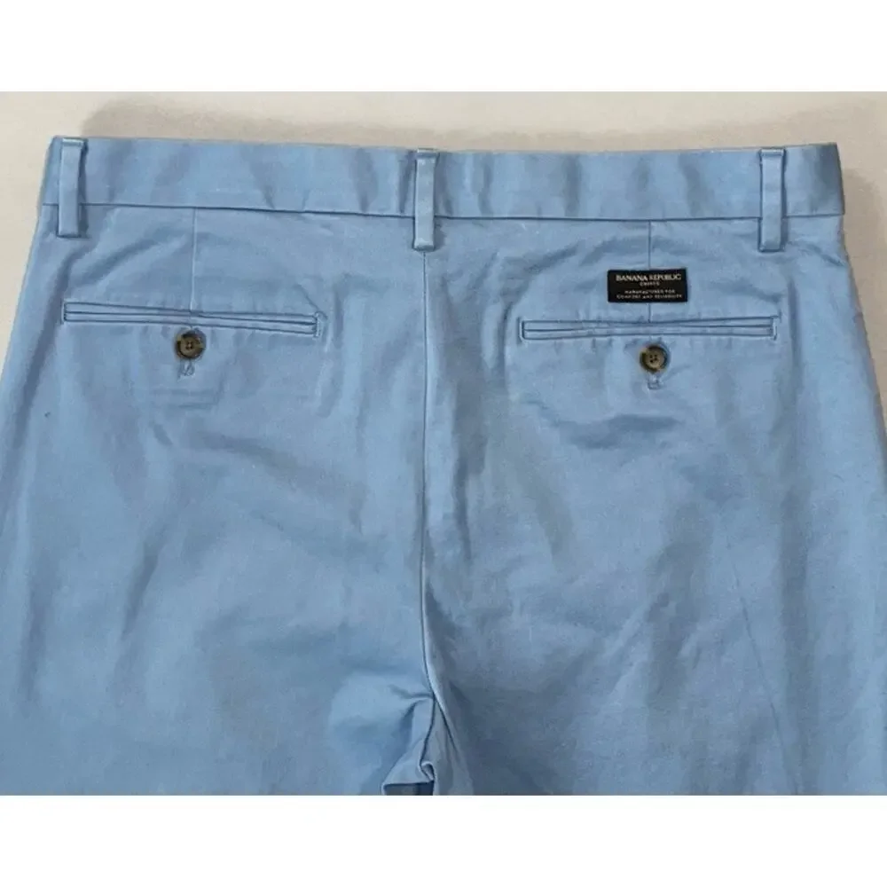Banana Republic Aiden Fit Flat Front Stretch Chino Pants in Coastal Blue. 34X31.